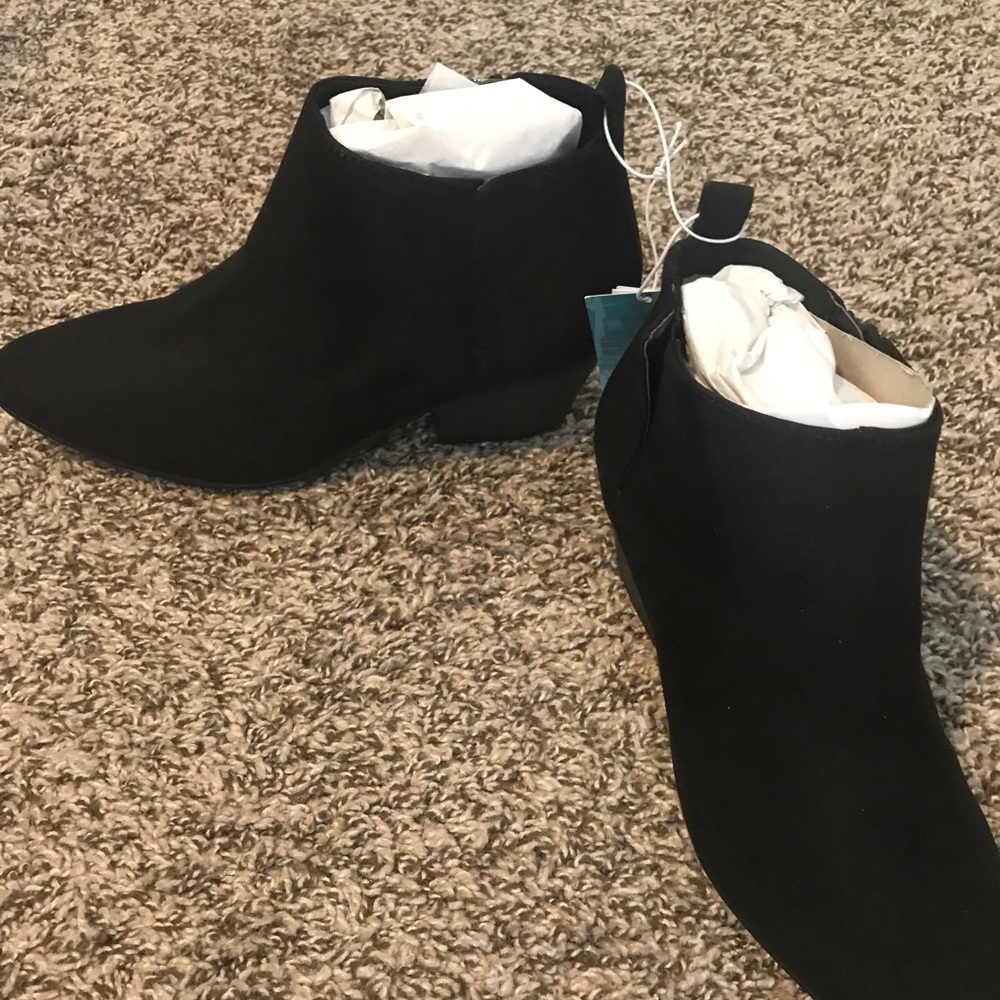 Suede black ankle booties